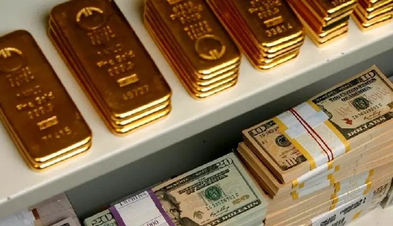 اولین قیمت دلار و طلا در هفته جدید میلادی / تنش‌های آمریکا و چین فلز زرد را گران کرد