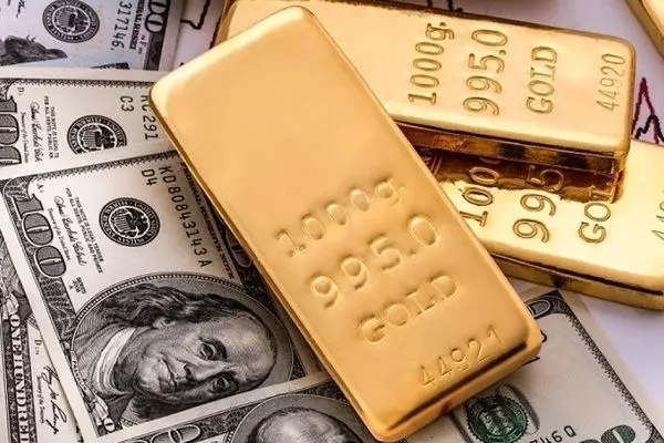 اولین قیمت دلار و طلا در هفته جدید میلادی / فلز زرد اندکی کاهش یافت