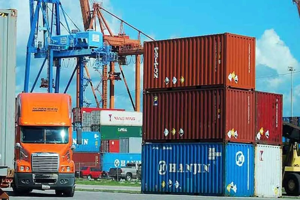 کارنامه ۲ ماهه تجارت خارجی کشور / واردات بیشتر از صادرات شد