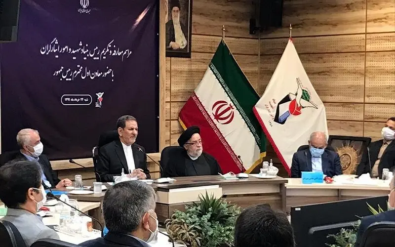 اقتصاد ایران روی پای خود ایستاده است