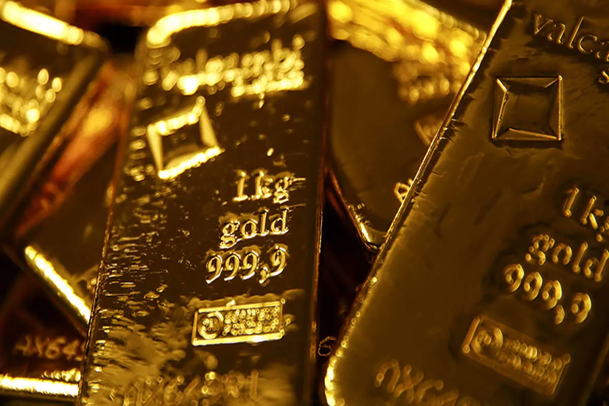 قیمت طلا طی یک سال به ۲۳۰۰ دلار می‌رسد