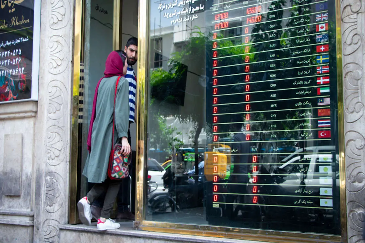 ادعای عجیب درباره مذاکره ایران و آمریکا / شاید شوکی بزرگ برای بازار ارز