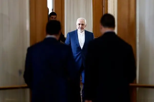 ظریف: چون از آمریکا آمدم خودی محسوب نمی‌شدم!/ نتانیاهو در کتابش می گوید که برجام دست ایران را باز می کند