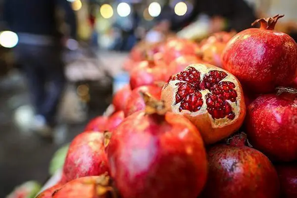 اعلام قیمت میوه های شب یلدا/ کمبود و نوسان در بازار وجود ندارد