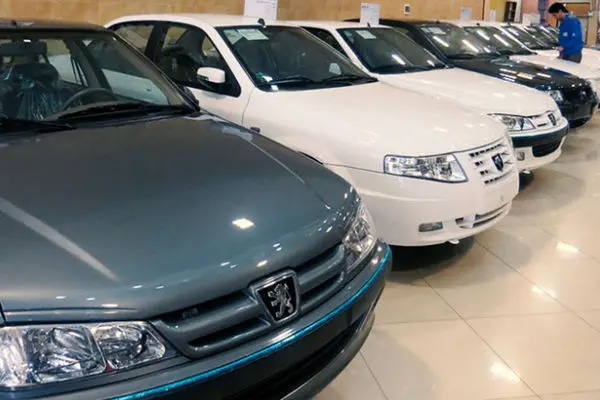 افت شدید قیمت خودروهای هیبریدی و برقی/ بی‌ ام‌ و i8 بیش از 10 میلیون تومان ارزان شد