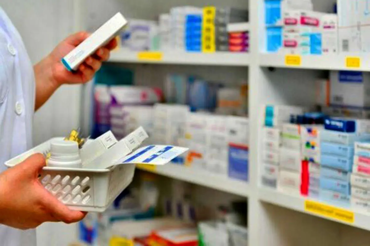 تداوم محدودیت استارتاپ‌ها در عرضه آنلاین داروهای بدون نسخه