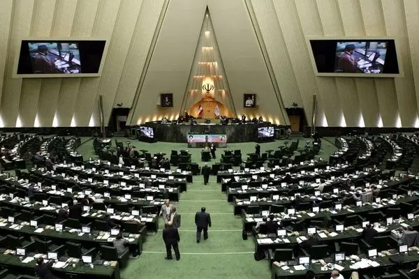 ایرانی خارج از کشور هم وطن پرست است