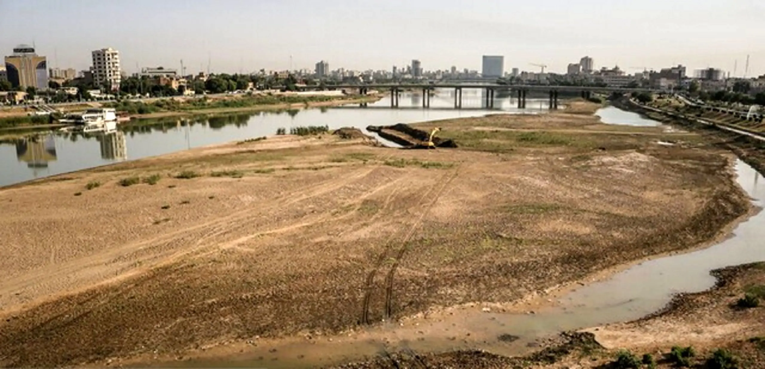 کارون کویر شد!/ سدسازی افراطی پرآب‌ترین رودخانه ایران را خشکاند