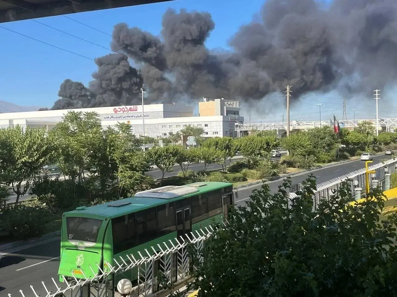 آتش‌سوزی در غرب تهران / علت آتش‌سوزی چیست؟