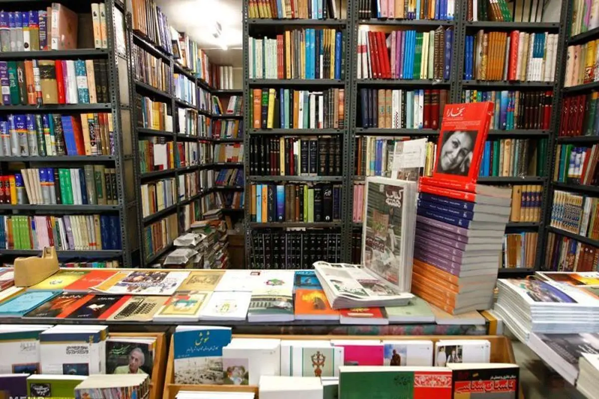 رقابت نابرابر دیجی‌کالا با کتابفروشی‌ها / کرونا چقدر به فروش کتاب لطمه زد؟