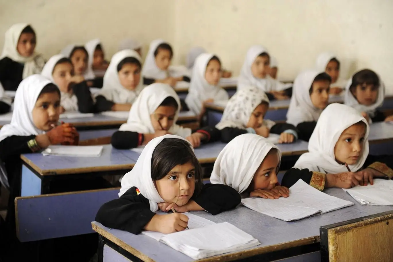 آموزش مختلط در افغانستان ممنوع شد