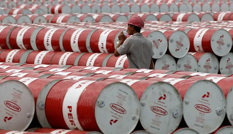 کمک ایران به ونزوئلا برای افزایش صادرات نفت/ نفت ونزوئلا به ایران وارد شد؟