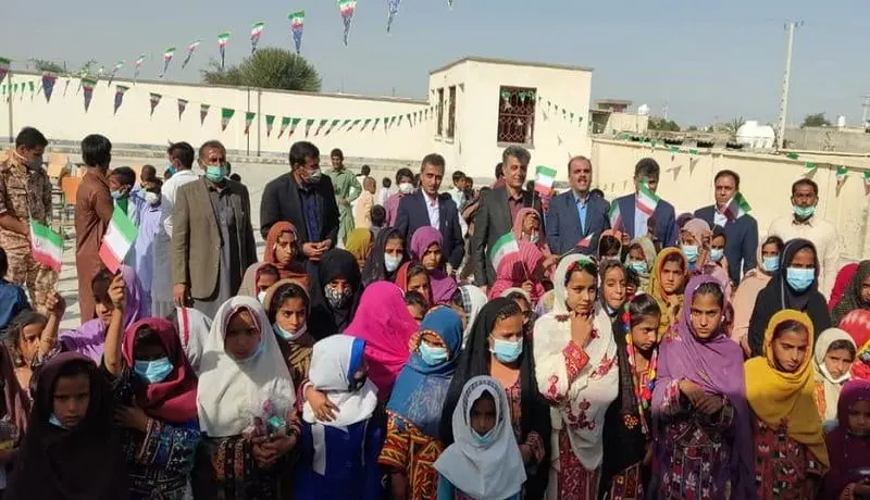 افتتاح مدرسه امید تجارت در روستای بمباسری چابهار