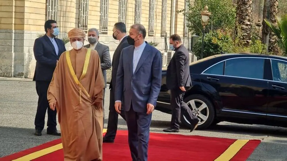 سفر ناگهانی وزیر خارجه عمان به ایران/ این دیدار به مذاکرات وین مربوط است؟