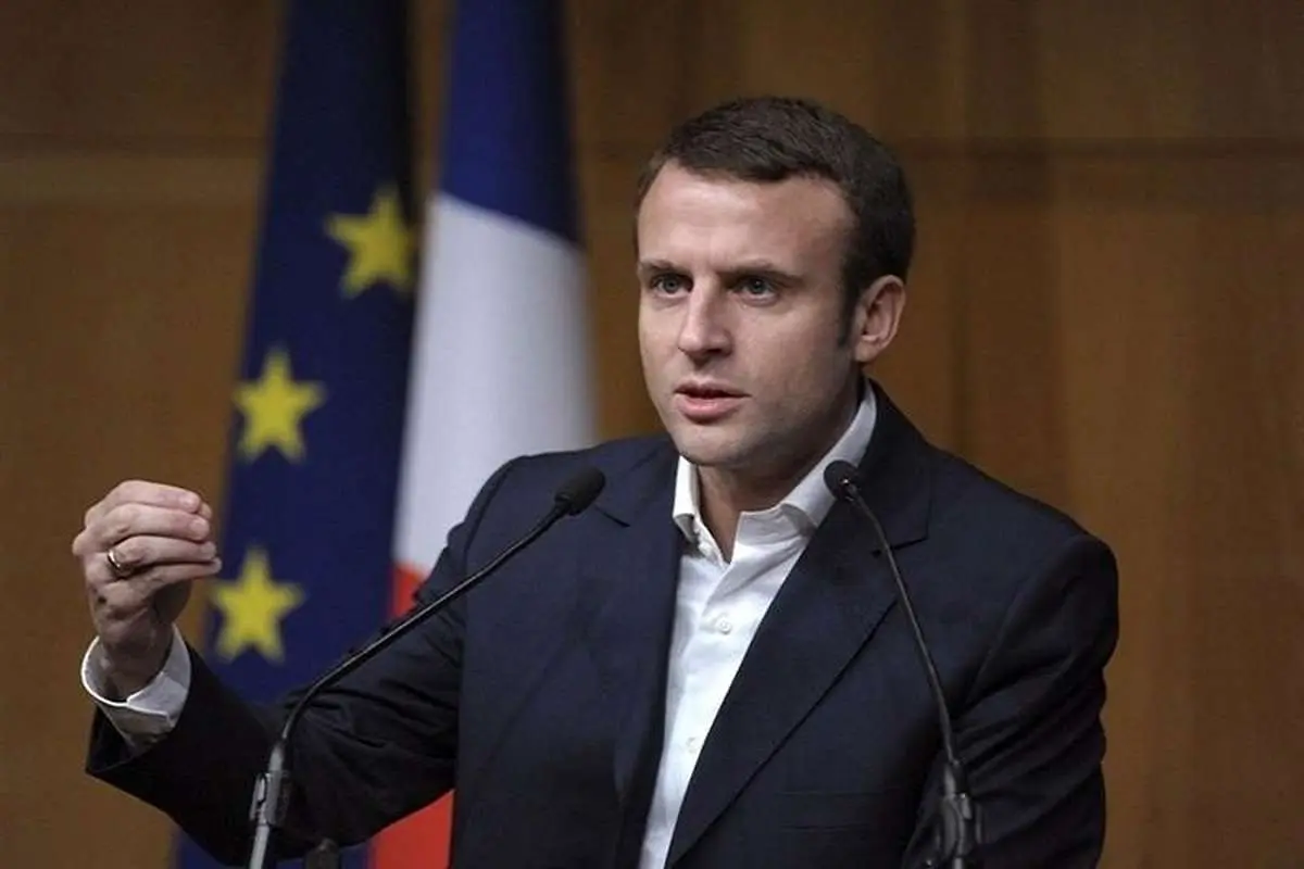 رئیس جمهور فرانسه: پوتین نارو زد!