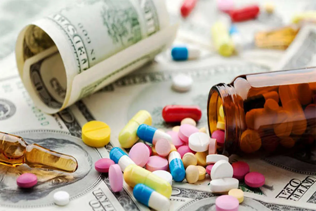 یارانه دارو در جیب کشورهای همسایه/ حذف ارز ترجیحی دارو را گران می‌کند؟