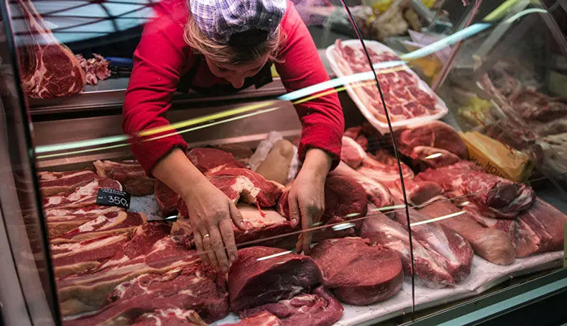 قیمت گوشت 11 اردیبهشت 1401/ جای واردات از تولیدکنندگان داخلی گوشت خریداری شود