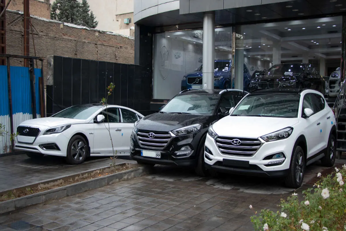 خودروهای وارداتی شهریور به ایران می‌رسند