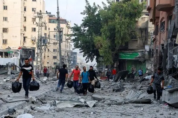 وزیر خارجه انگلیس: غزه روزانه به ۵۰۰ کامیون کمک نیاز دارد