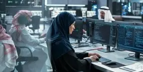 افزایش بیش از 2 برابری زنان در نیروی کار عربستان/ تنها 40 درصد از زنان سعودی پس از وقفه به کار بازمی‌گردند
