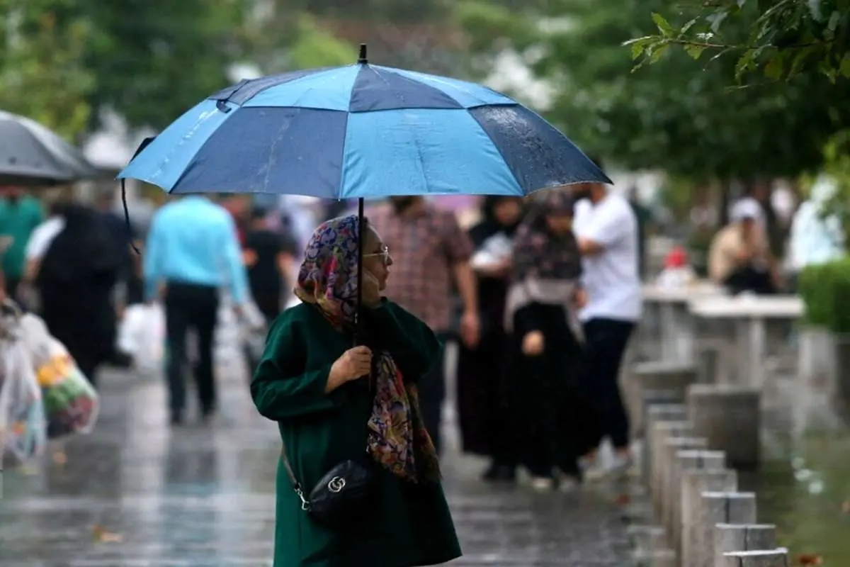 بارش باران در اکثر استان‌ها/کاهش دما در نوار شمالی کشور