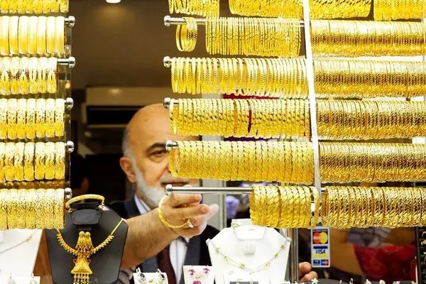 قیمت طلا و سکه در پایان سال چقدر تغییر می‌کند؟