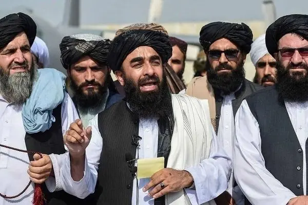 واکنش طالبان به درخواست شکل‌گیری یک دولت فراگیر در افغانستان: نظام کنونی فراگیر است!