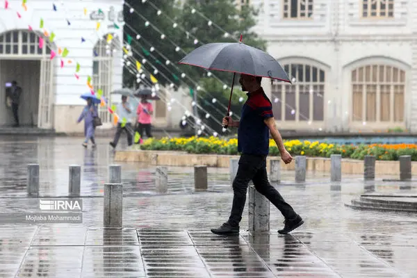 مازندران در جدال با بارش ها سیل آسا/ معابر دریایی دیگر تبدیل شده است