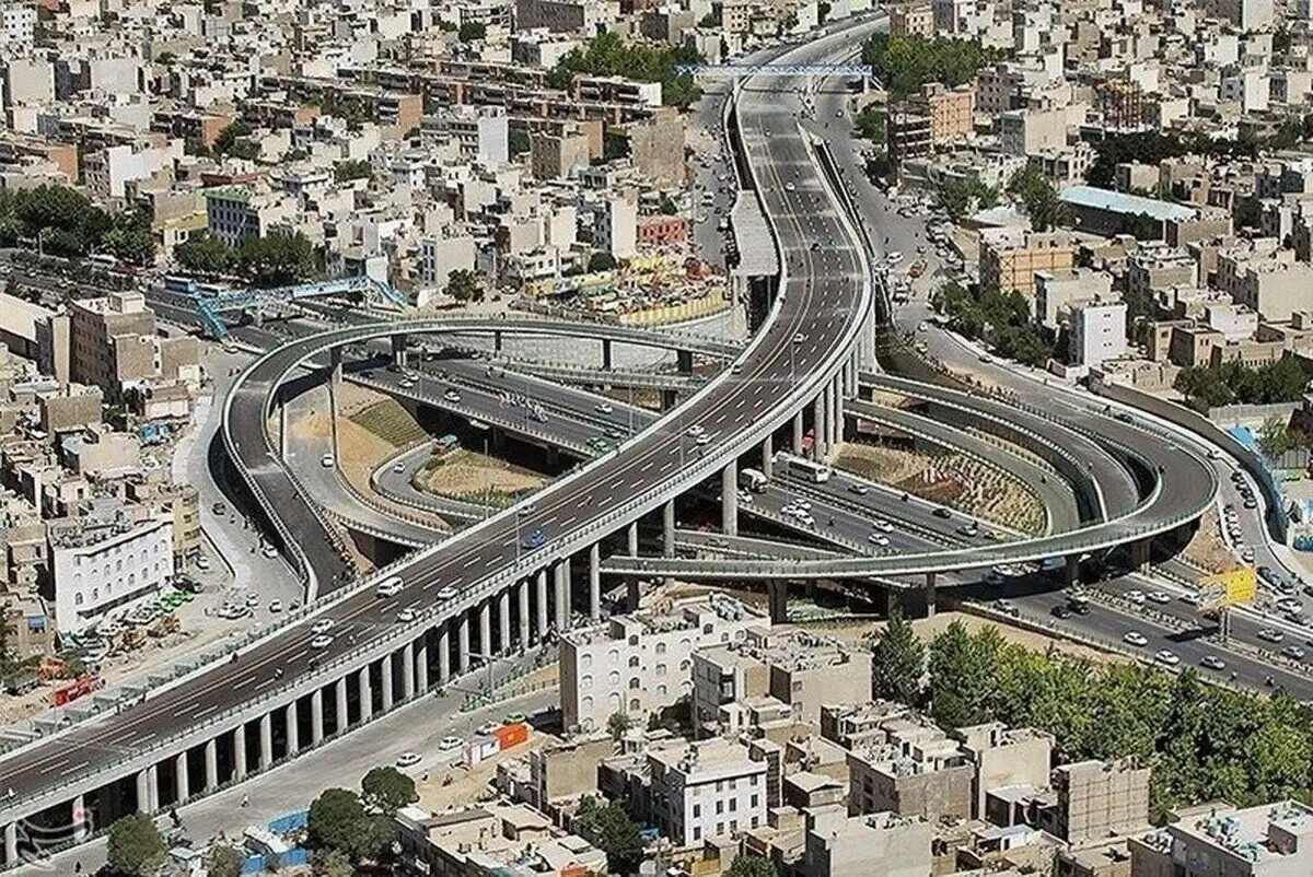 شلوغ‌ترین بزرگراه تهران مسدود شد