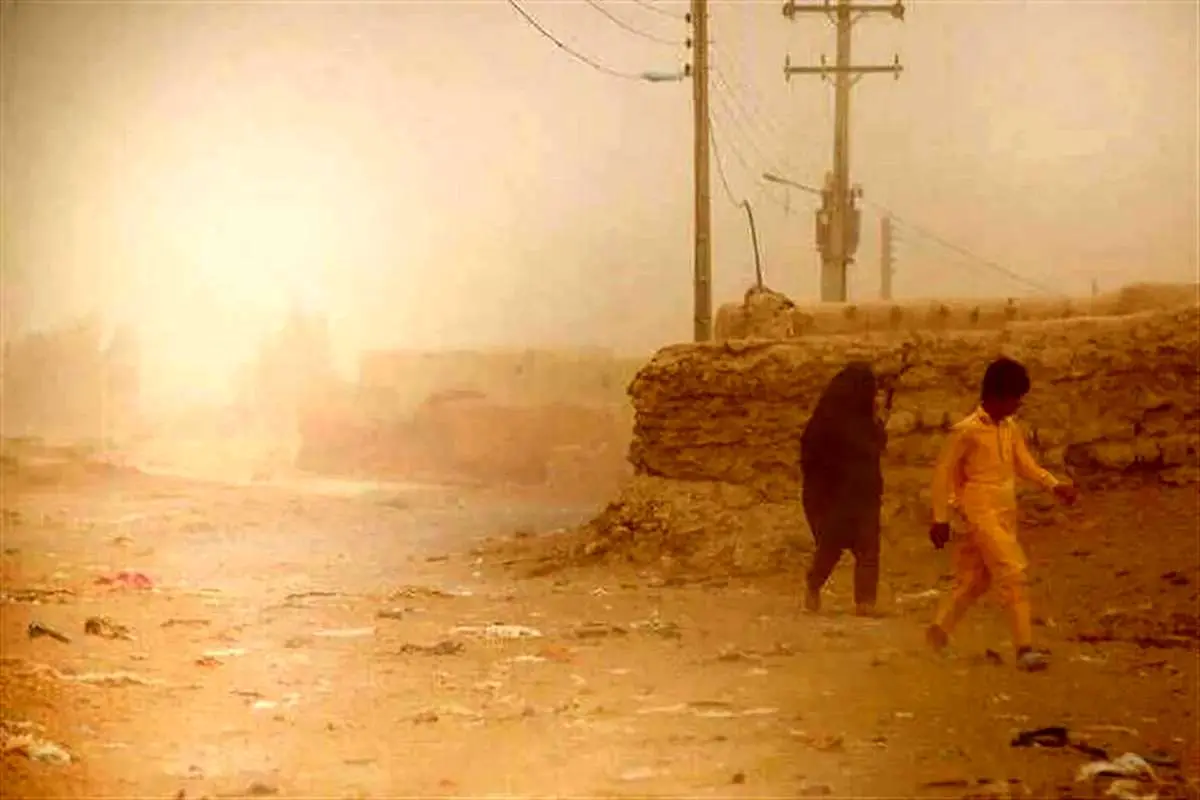 طوفان گرد و خاک در سیستان و بلوچستان/ 82 نفر راهی مراکز درمانی شدند