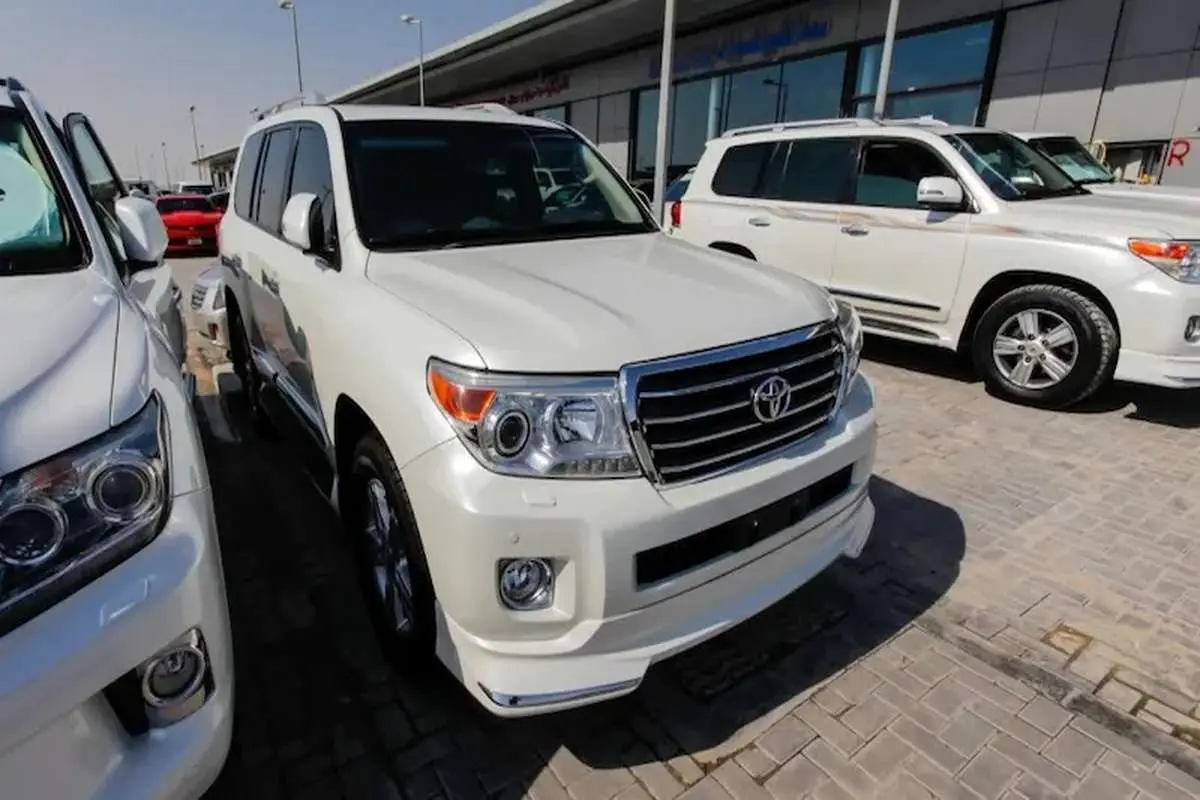 هجوم سرمایه‌گذاران ایرانی به بازار خودروهای دست دوم امارات
