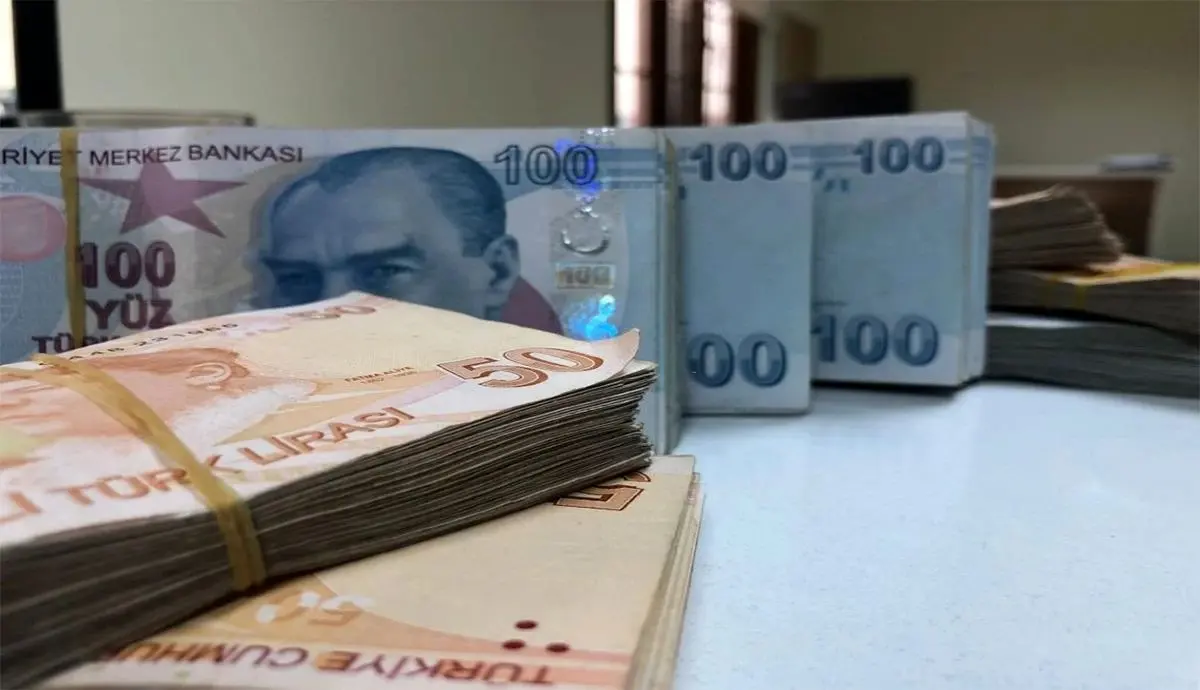 کاهش قیمت لیر ترکیه در بازار تهران/ دلار فتیله بازار ارز را پایین کشید