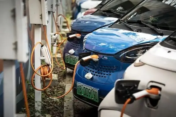 فروش خودروهای برقی در آمریکا کندتر از حد انتظار