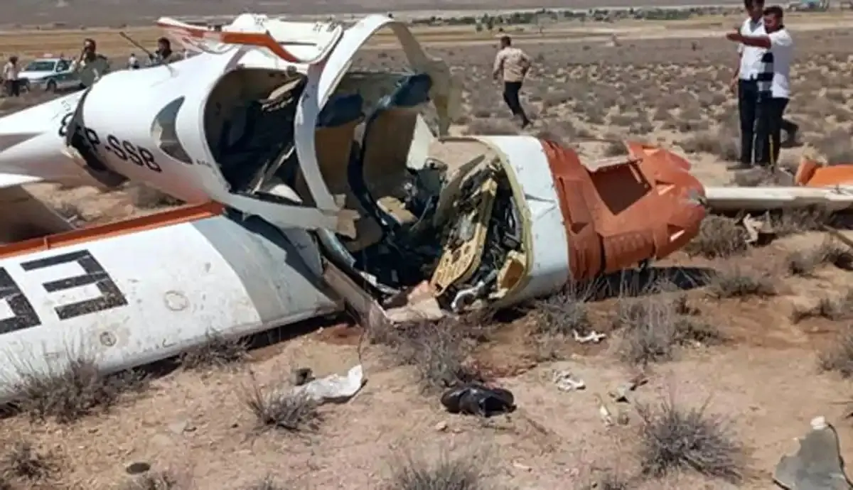یک هواپیمای آموزشی در کرج سقوط کرد/ ۲ نفر کشته شدند