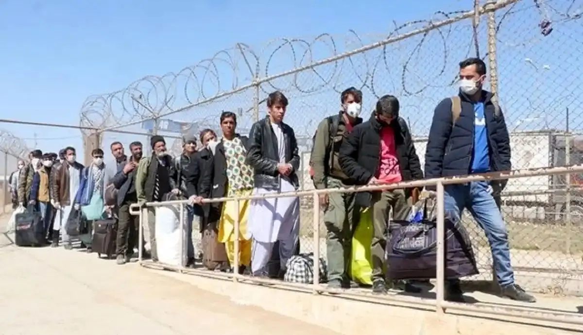 اخراج 43 هزار مهاجر افغان از ایران در یک ماه