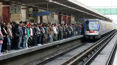 کاهش سرعت مترو در اعتراض به عدم افزایش حقوق