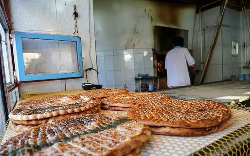 بررسی و آزمایش طرح عرضه کیلویی نان در تهران