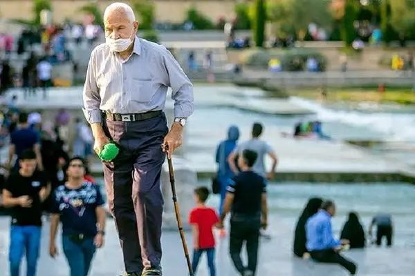 حقوق بازنشستگان در ماه آبان دو برابر می‌شود؟