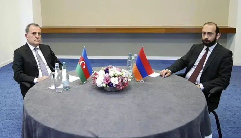 اولین دیدار وزرای خارجه ارمنستان و آذربایجان پس از جنگ
