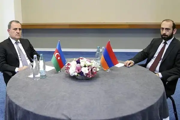 توافق ارمنستان و آذربایجان برای عادی‌سازی روابط و مبادله اسرای جنگی