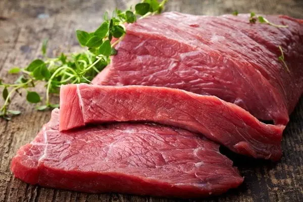 قیمت گوشت گوساله و بوقلمون امروز پنجشنبه ۶ اردیبهشت ۱۴۰۳+ جدول 