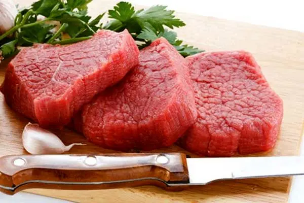 قیمت گوشت امروز ۱۴ شهریور ۱۴۰۱/ ظرفیت تولید ۲۷ میلیون تن خوراک دام و طیور کشور