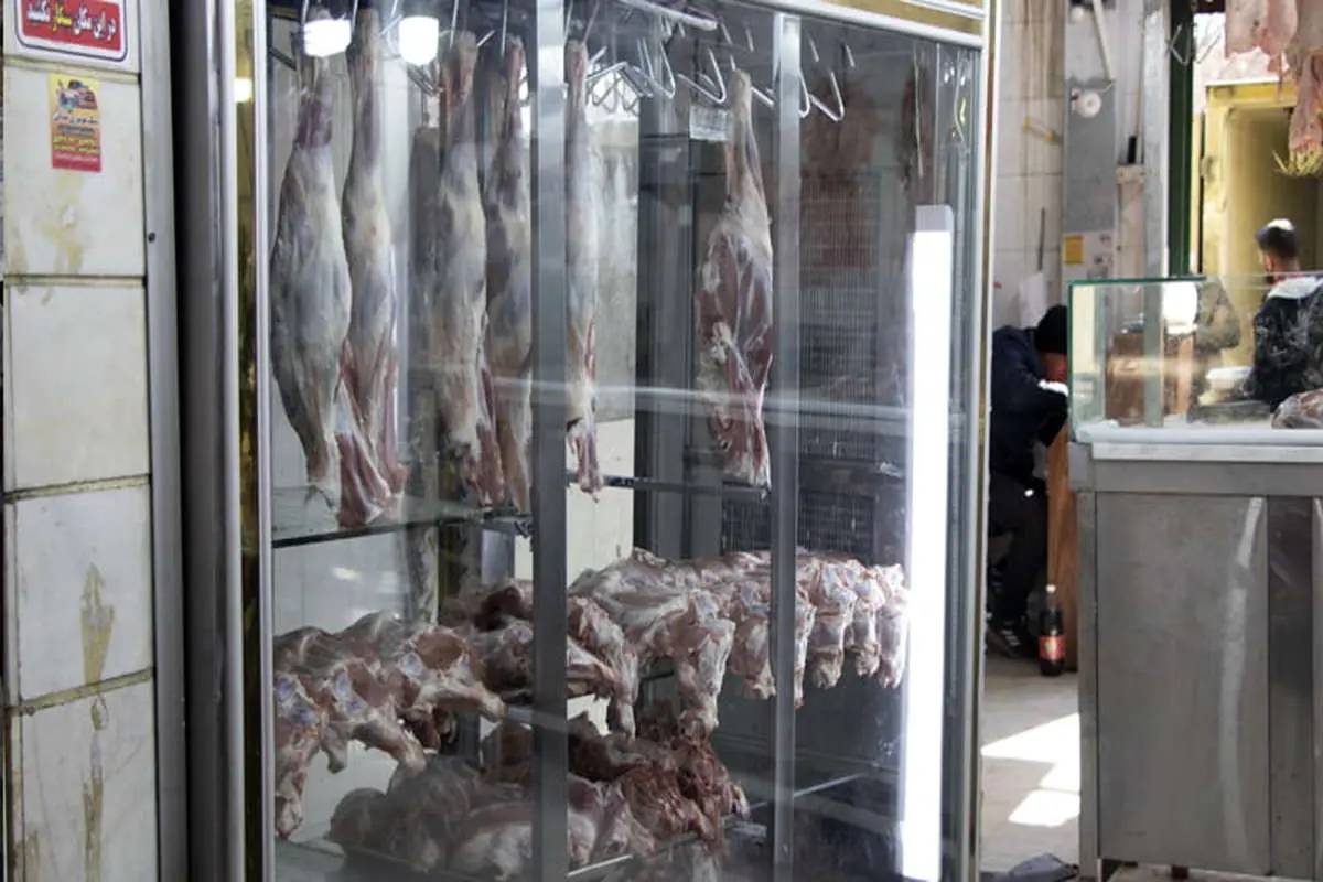 قیمت گوشت قرمز امروز ۲۷ شهریور ۱۴۰۱/ ران کامل ممتاز چند؟