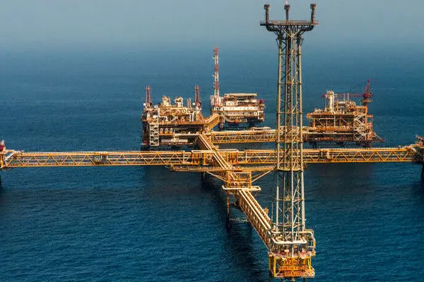 قرارداد ۱٫۵ میلیارد دلاری قطر با توتال/ پیشروی در میادین گازی مشترک با ایران