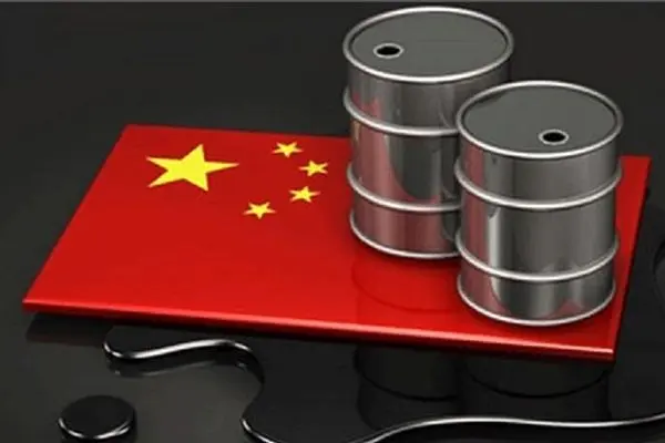 کاهش قیمت نفت سرعت گرفت/ آشفتگی بازار طلای سیاه در پی افزایش اعتراضات در چین