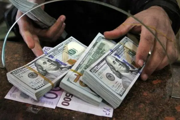 قیمت دلار امروز 8 دی 1401/ تقاضا برای خرید ارز افزایش یافت