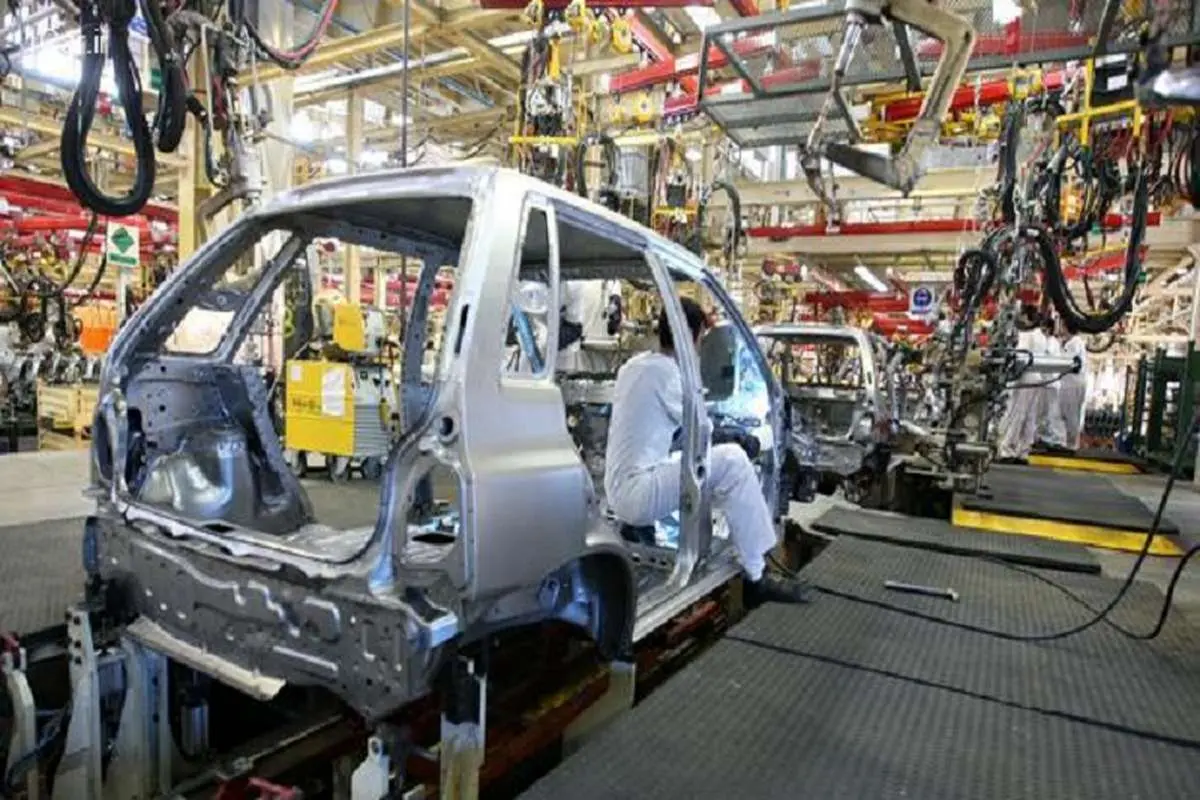 تولید یک ماهه خودروسازان از 100 هزار دستگاه فراتر رفت
