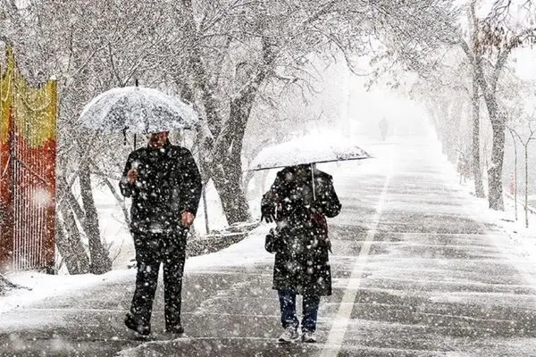 تعطیلی مدارس برخی از مناطق آذربایجان غربی به‌دلیل بارش برف