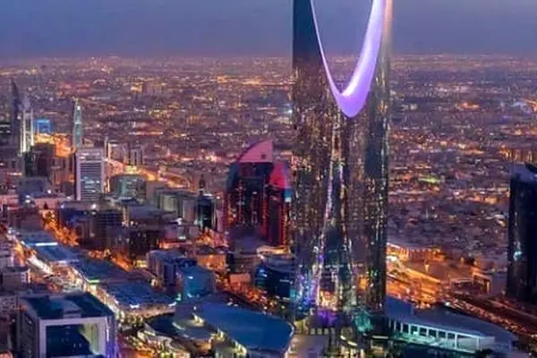 ترمز دستی عربستان بر پروژه‌های چشم‌انداز 2030/ آیا غول نفتی محتاط شده است؟