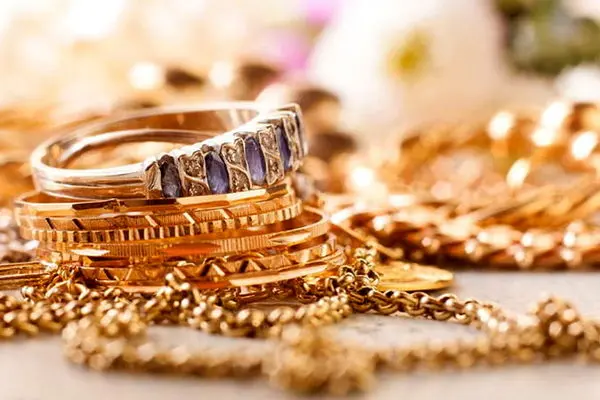 قیمت طلا و سکه امروز 15 اسفند 1401 / ادامه روند نزولی در بازار فلزات گرانبها
